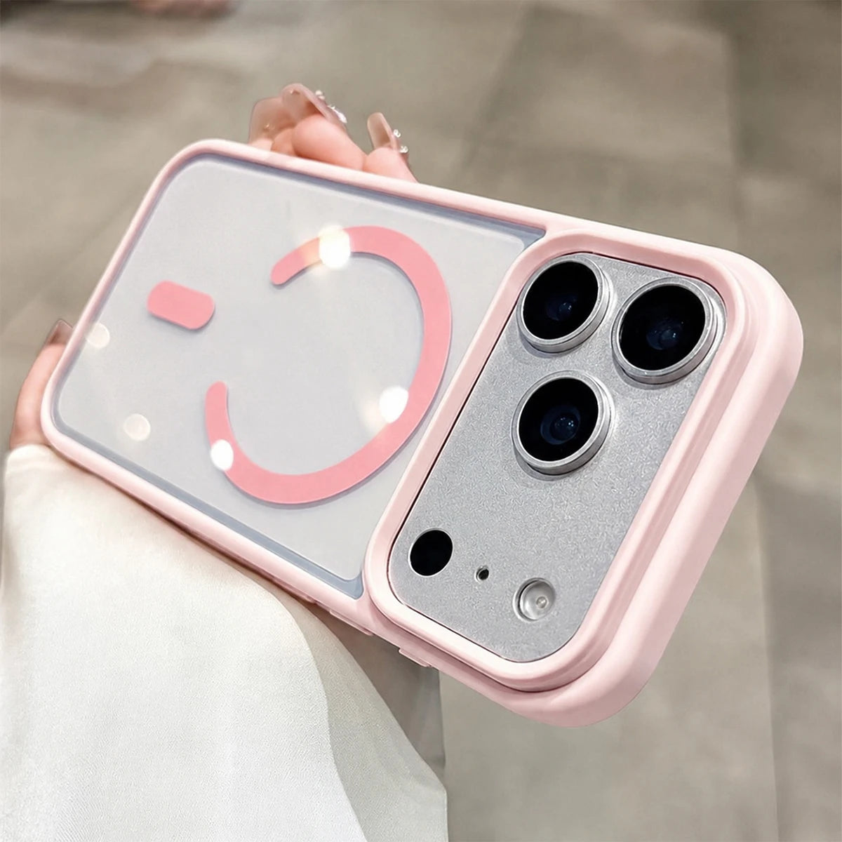 Clear Magnetic iPhone Case – Protective Bumper & Camera Surround