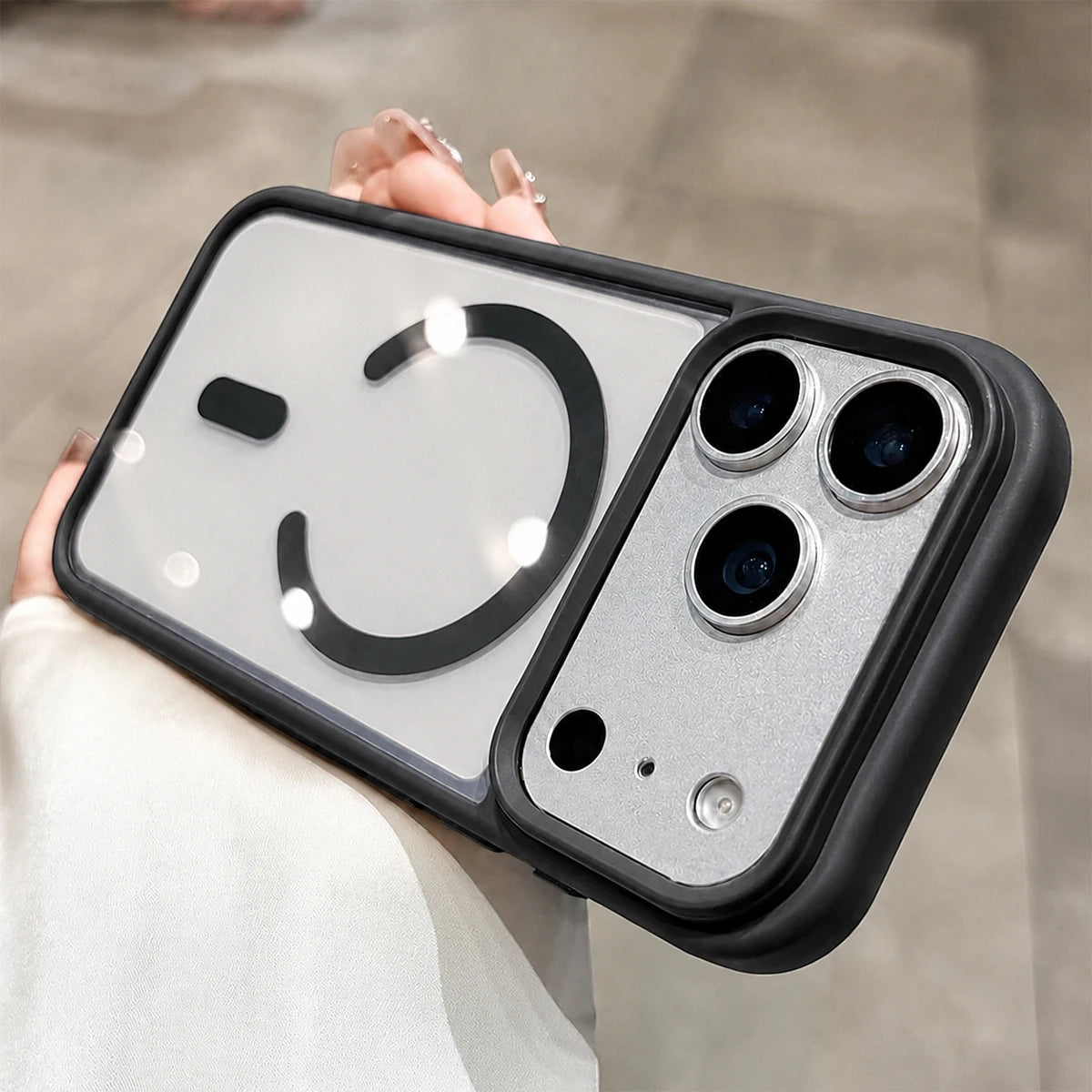 Clear Magnetic iPhone Case – Protective Bumper & Camera Surround